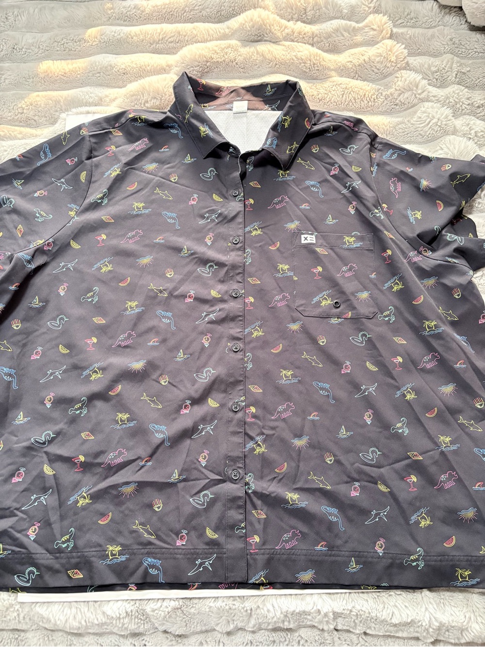 TomboyX Black Short-Sleeve Button-Up with Neon Motif Size 4x (comparable to 26w)